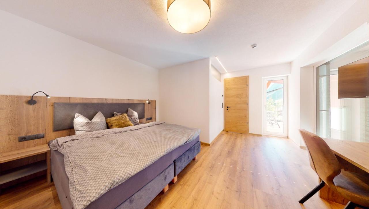 Pitzplus Appartements Sankt Leonhard im Pitztal Bagian luar foto