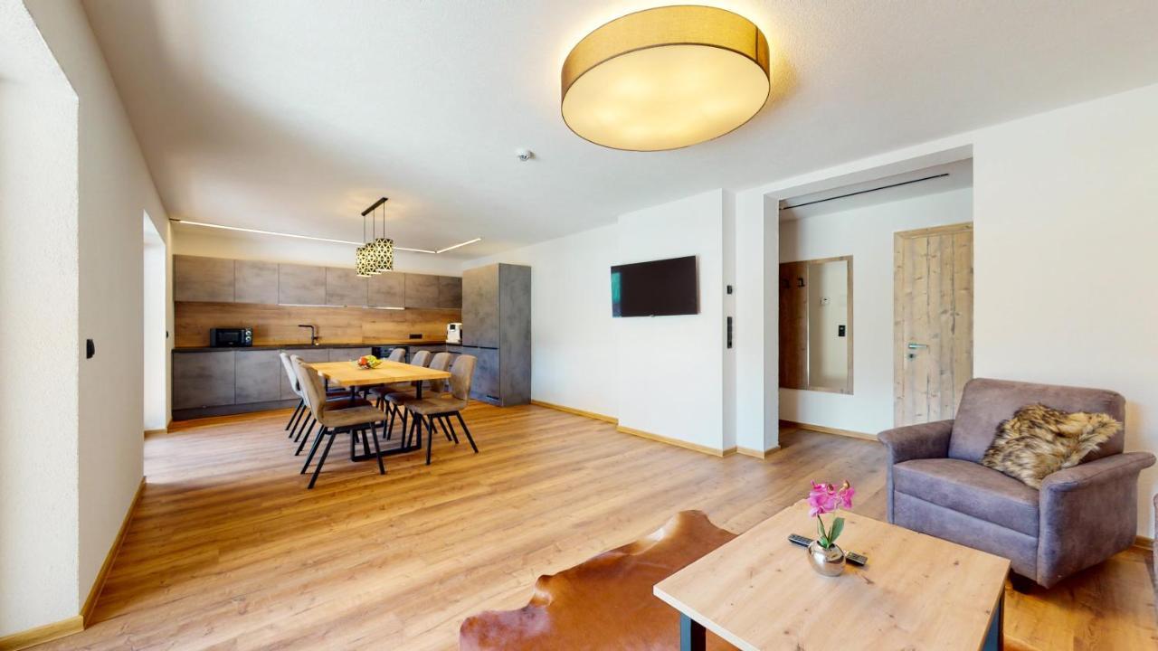 Pitzplus Appartements Sankt Leonhard im Pitztal Bagian luar foto