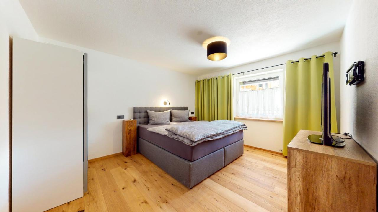 Pitzplus Appartements Sankt Leonhard im Pitztal Bagian luar foto