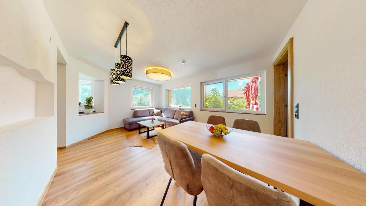 Pitzplus Appartements Sankt Leonhard im Pitztal Bagian luar foto
